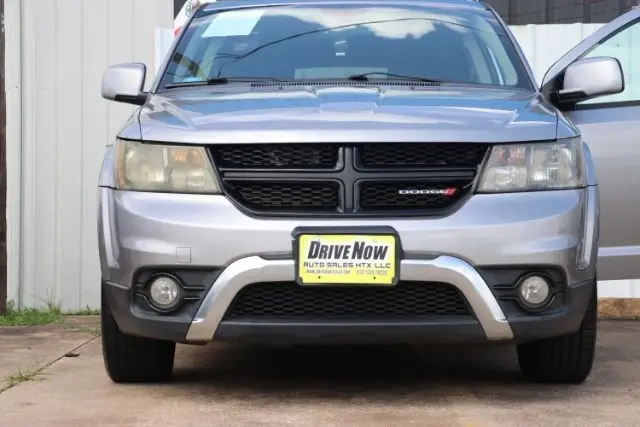 2017 Dodge Journey Crossroad Plus FWD photo