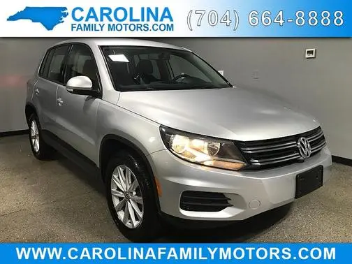 2017 Volkswagen Tiguan  AWD photo