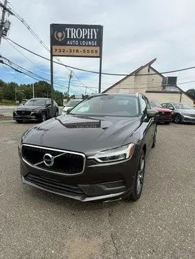 2018 Volvo XC60 Momentum AWD photo