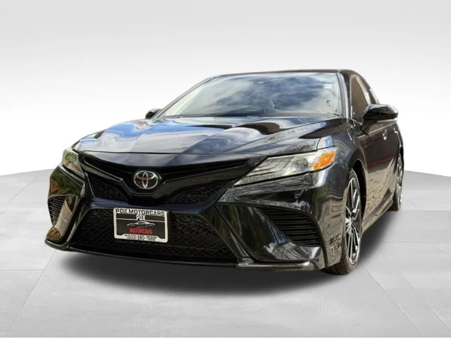 2018 Toyota Camry XSE FWD photo
