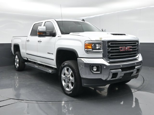 2018 GMC Sierra 2500HD SLT 4WD photo