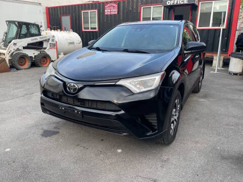 2018 Toyota RAV4 LE AWD photo
