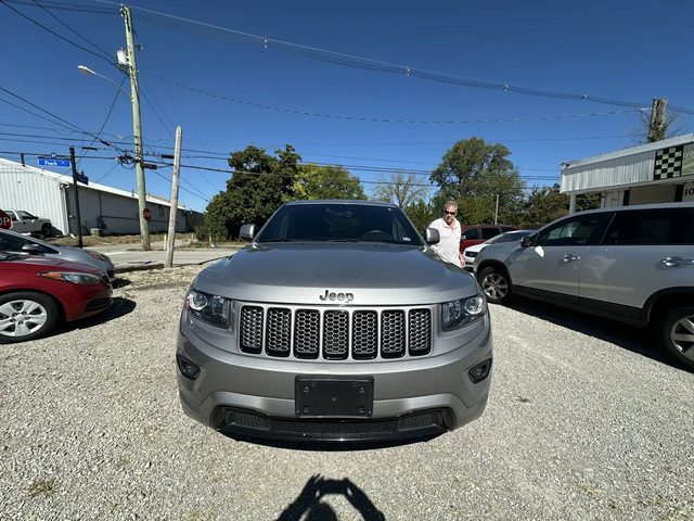 2015 Jeep Grand Cherokee Altitude 4WD photo