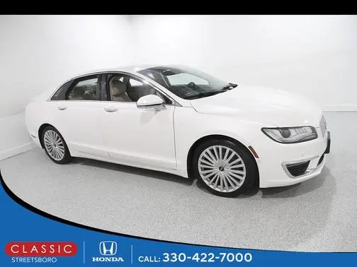 2017 Lincoln MKZ Reserve FWD photo