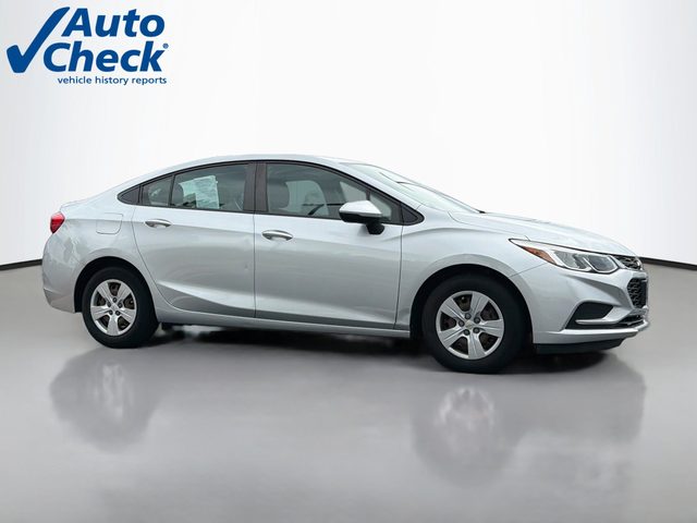 2018 Chevrolet Cruze LS FWD photo