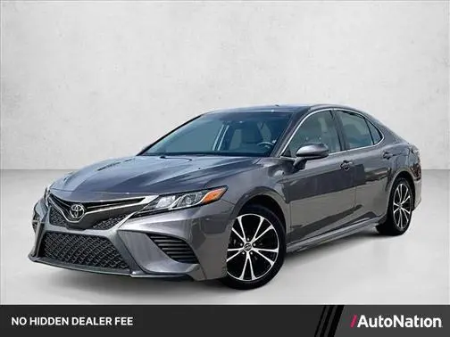 2018 Toyota Camry SE FWD photo