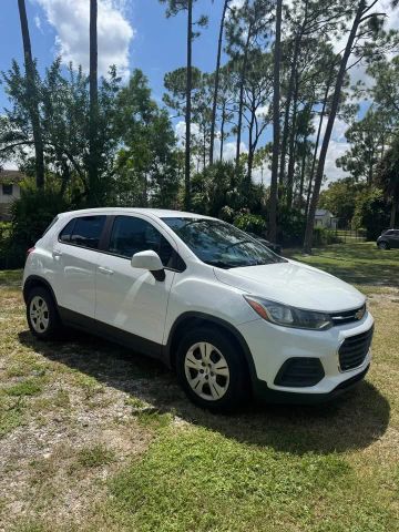 2018 Chevrolet Trax LS FWD photo