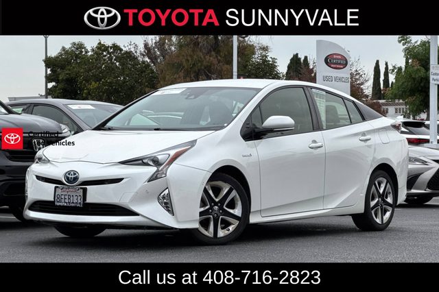 2018 Toyota Prius Three Touring FWD photo