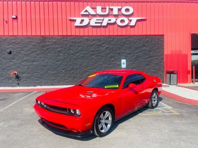 2018 Dodge Challenger SXT RWD photo