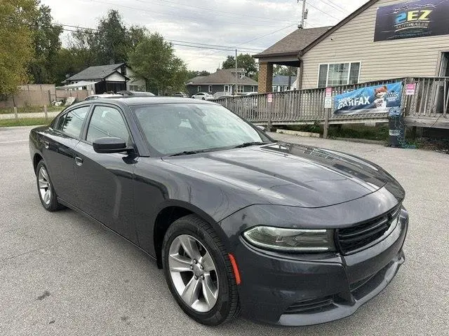 2016 Dodge Charger SXT RWD photo