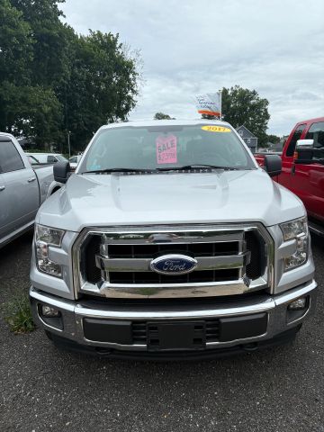 2017 Ford F-150 XLT 4WD photo